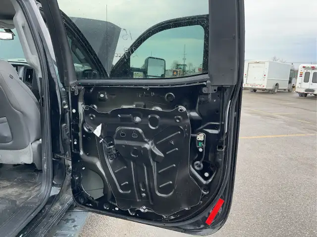 2015 Chevrolet Silverado 2500HD - Photo 34