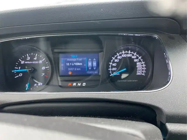 2015 Ford Taurus - Photo 11