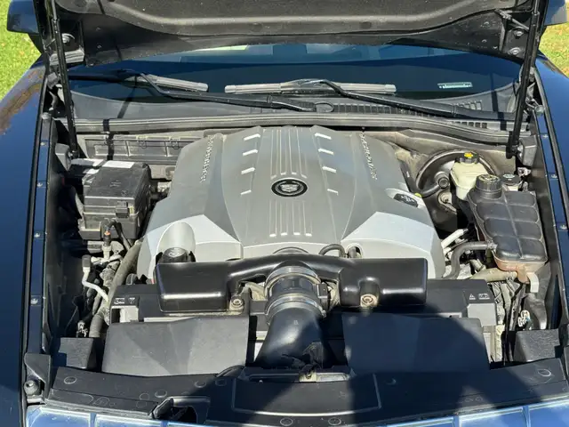 2004 Cadillac XLR - Photo 6