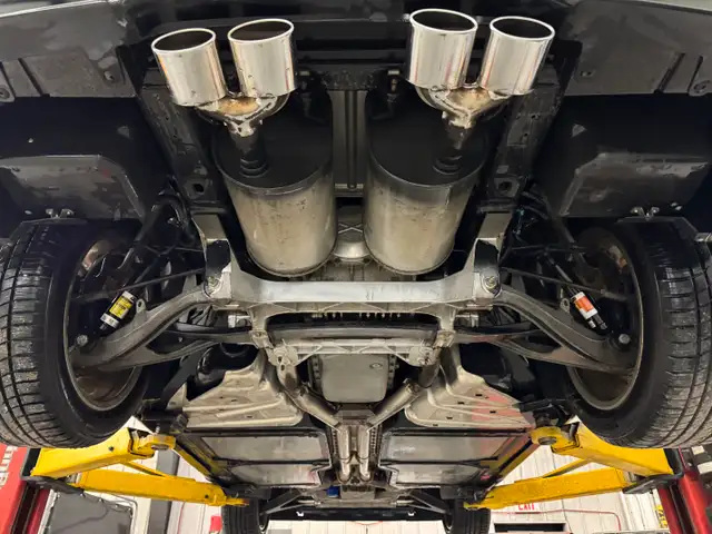 2004 Cadillac XLR - Photo 8