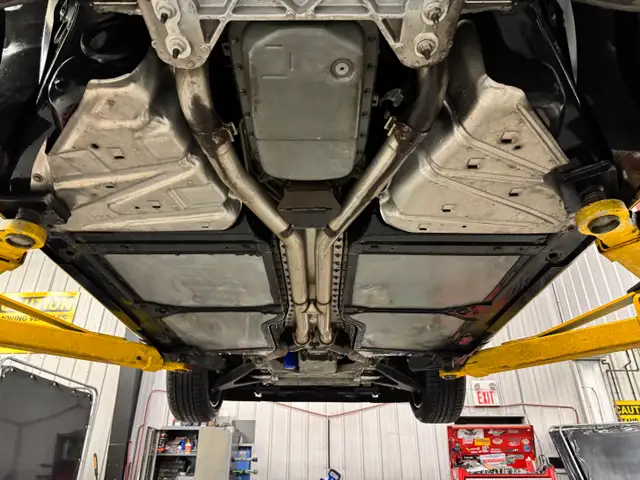 2004 Cadillac XLR - Photo 9