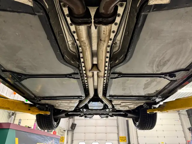 2004 Cadillac XLR - Photo 11