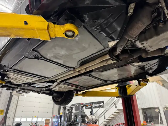 2004 Cadillac XLR - Photo 12