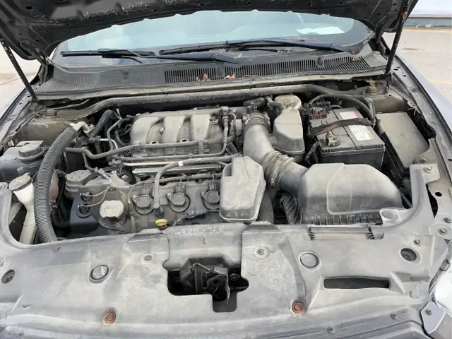 2016 Ford Taurus - Photo 9