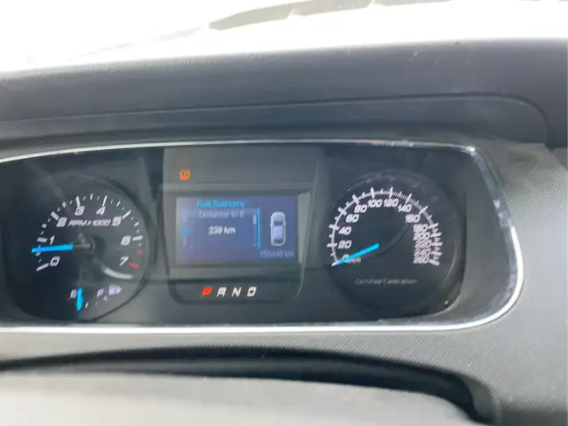 2016 Ford Taurus - Photo 10