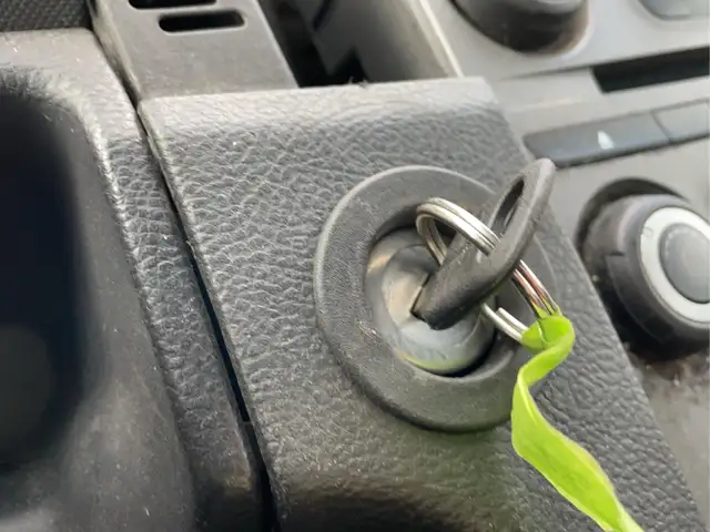 2016 Ford Taurus - Photo 13