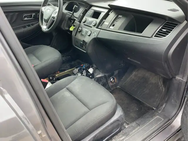 2016 Ford Taurus - Photo 16