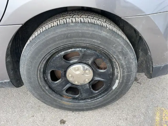 2016 Ford Taurus - Photo 21