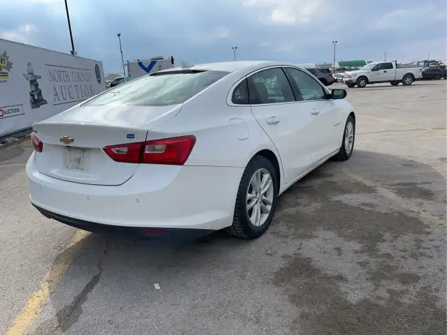 2018 Chevrolet Malibu - Photo 5