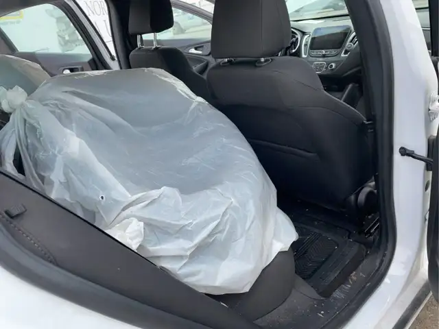 2018 Chevrolet Malibu - Photo 23