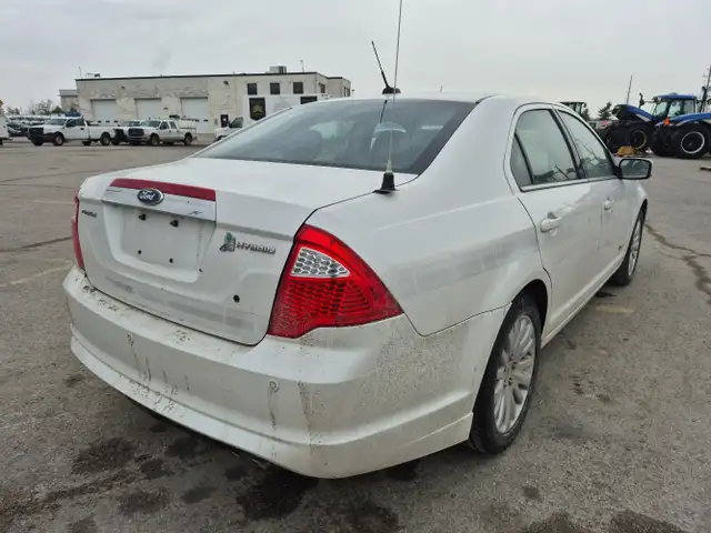 2011 Ford Fusion Hybrid - Photo 5