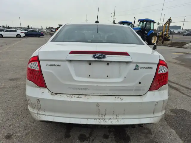 2011 Ford Fusion Hybrid - Photo 6