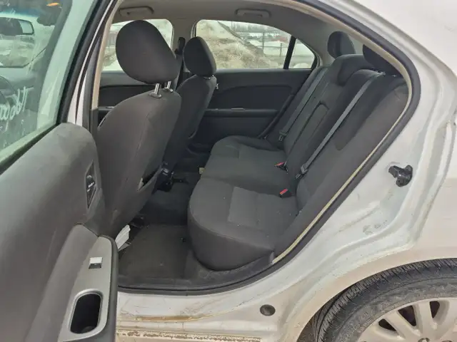 2011 Ford Fusion Hybrid - Photo 14