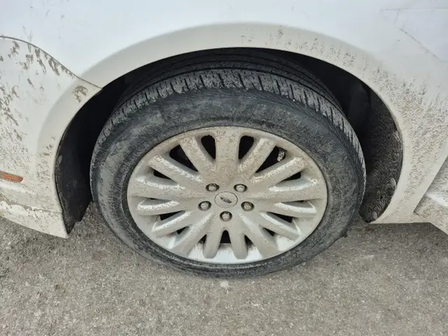 2011 Ford Fusion Hybrid - Photo 20