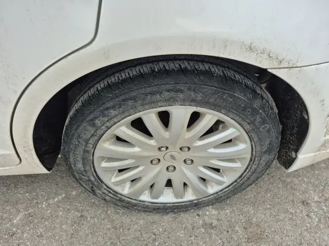 2011 Ford Fusion Hybrid - Photo 21