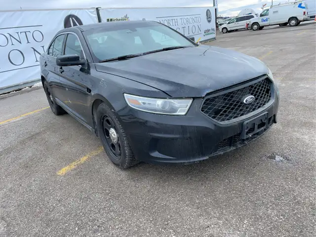 2017 Ford Taurus - Photo 3