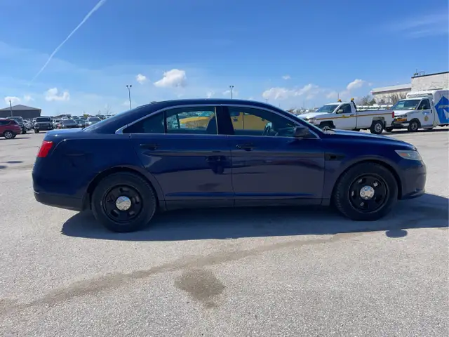 2014 Ford Taurus - Photo 4