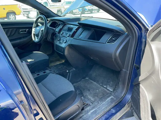 2014 Ford Taurus - Photo 19