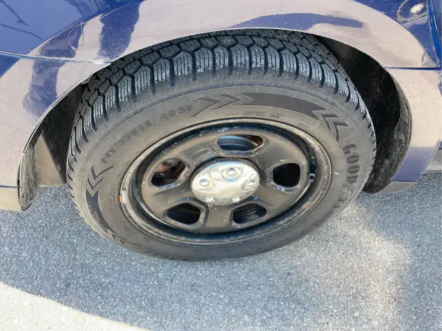 2014 Ford Taurus - Photo 22