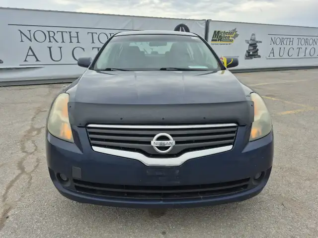 2009 Nissan Altima - Photo 2