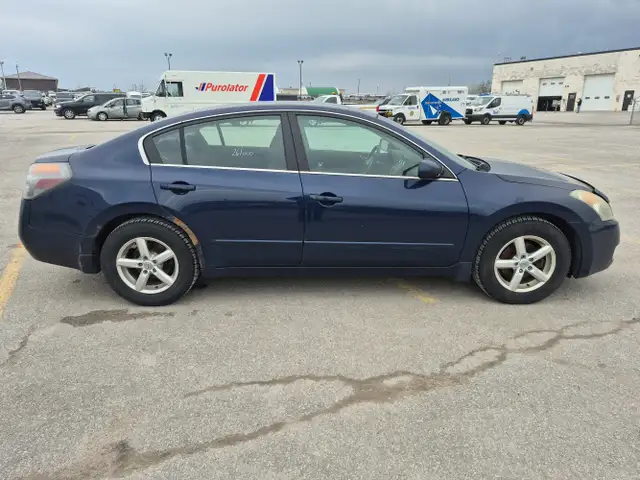 2009 Nissan Altima - Photo 4