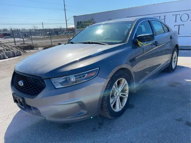 2015 Ford Taurus