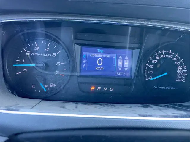 2015 Ford Taurus - Photo 11