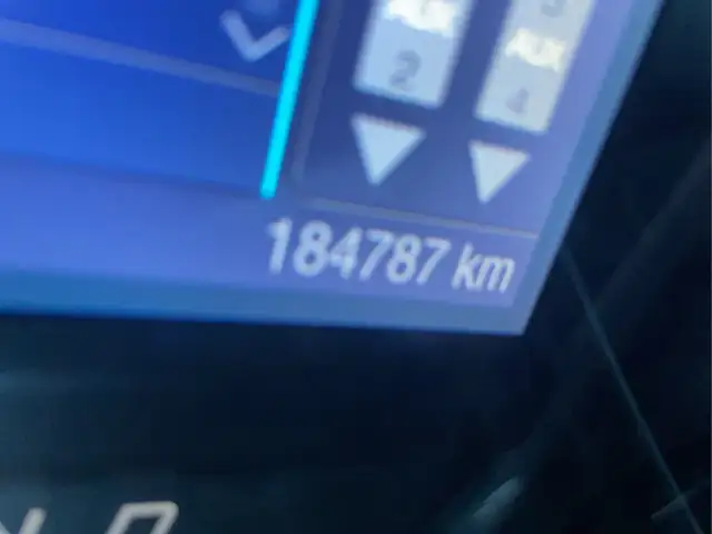 2015 Ford Taurus - Photo 16