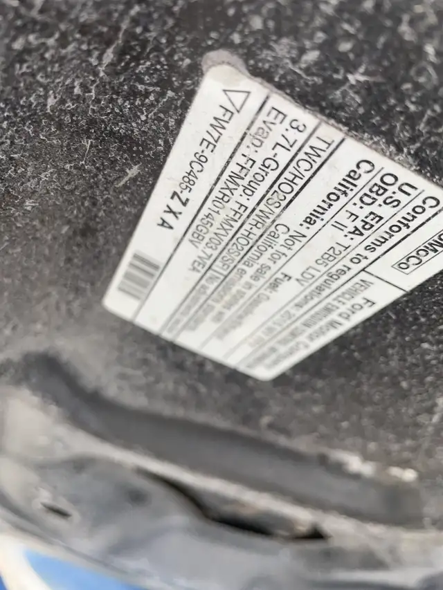 2015 Ford Taurus - Photo 17