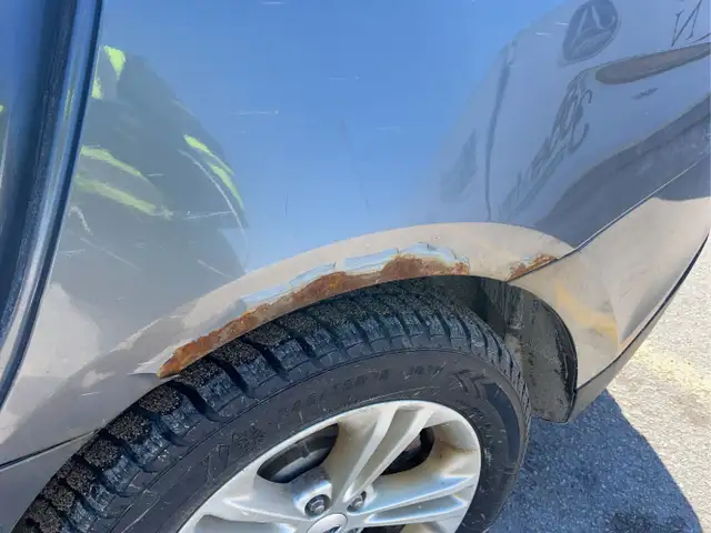 2015 Ford Taurus - Photo 25