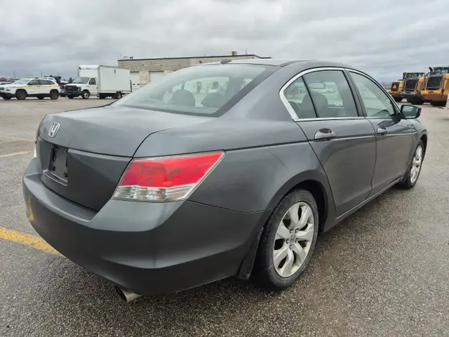 2010 Honda Accord - Photo 5