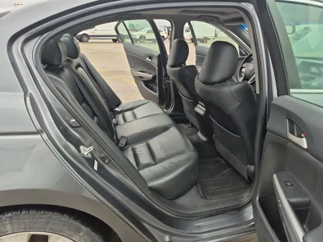 2010 Honda Accord - Photo 27