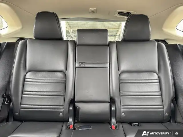 2017 Lexus NX 200t | HEATED SEATS | DUAL-ZONE A/C | BACK-UP CAM - Photo 14