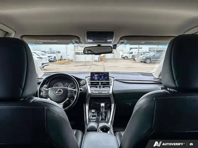 2017 Lexus NX 200t | HEATED SEATS | DUAL-ZONE A/C | BACK-UP CAM - Photo 24