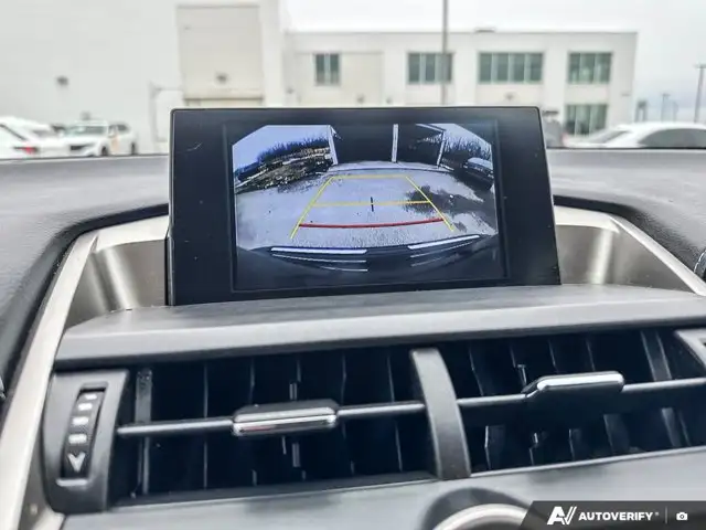 2017 Lexus NX 200t | HEATED SEATS | DUAL-ZONE A/C | BACK-UP CAM - Photo 26