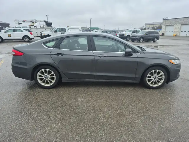 2019 Ford Fusion - Photo 4