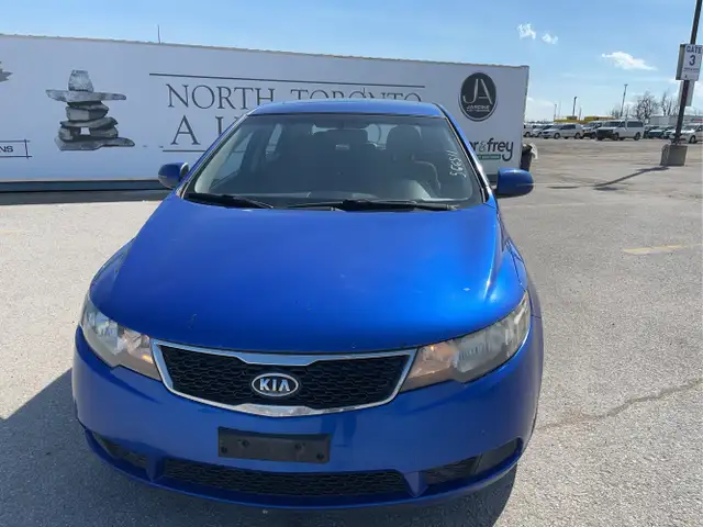 2012 Kia Forte5 - Photo 2