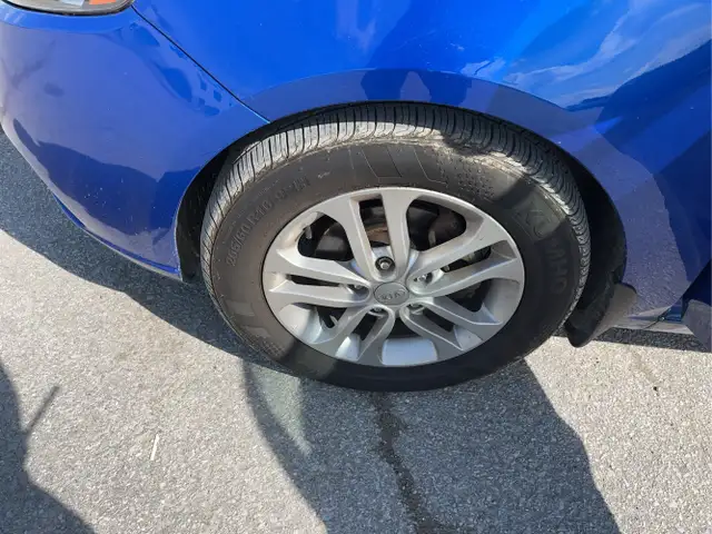 2012 Kia Forte5 - Photo 22