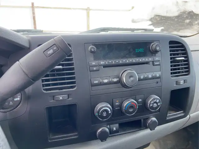 2011 Chevrolet Silverado 1500 - Photo 8