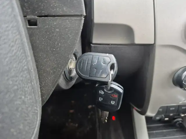 2009 Ford Focus - Photo 13