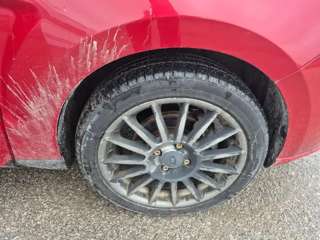 2009 Ford Focus - Photo 31