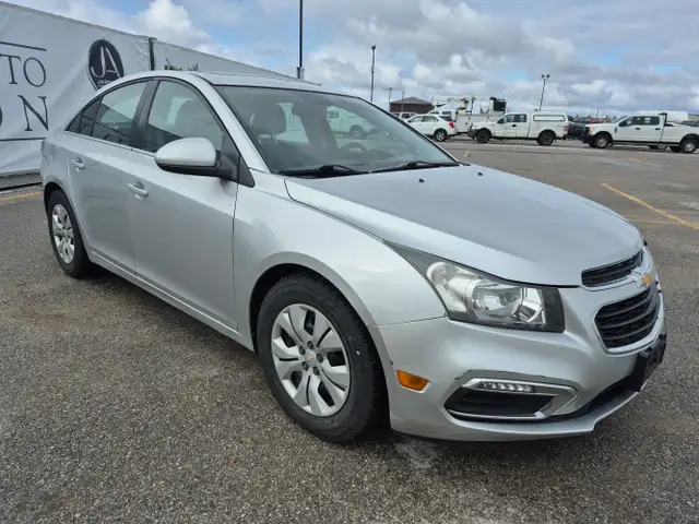 2016 Chevrolet Cruze Limited - Photo 3