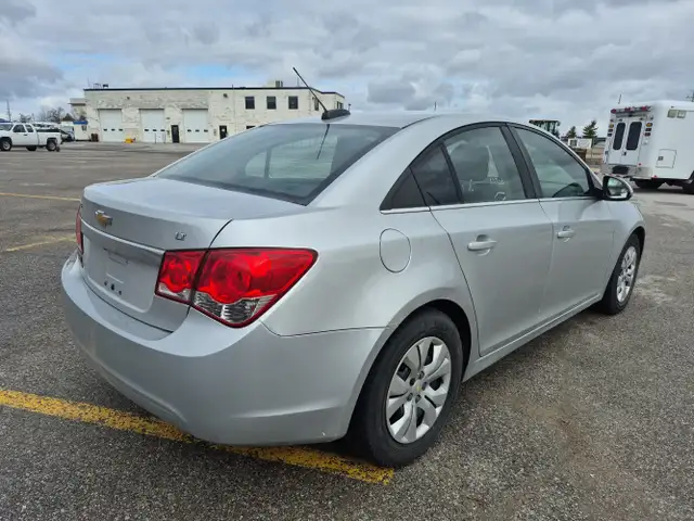 2016 Chevrolet Cruze Limited - Photo 5