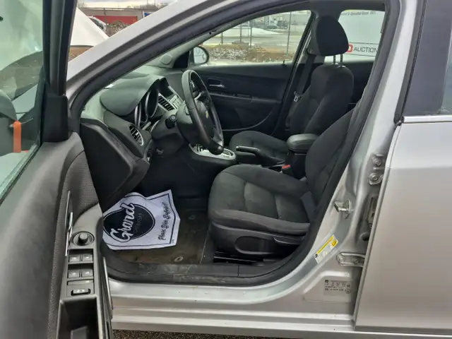 2016 Chevrolet Cruze Limited - Photo 10