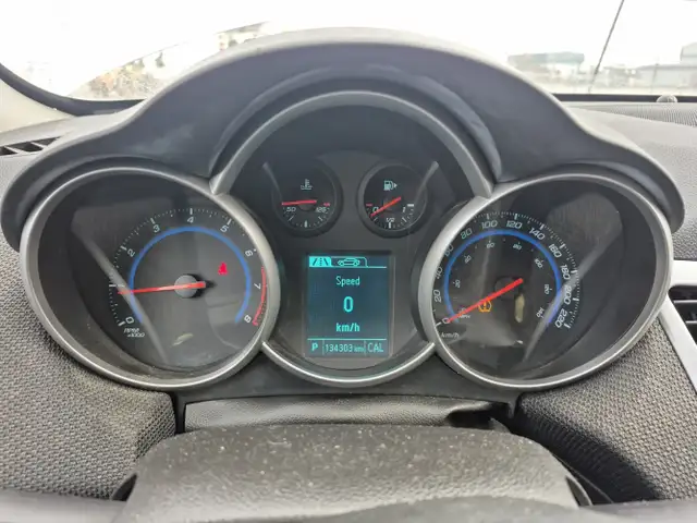 2016 Chevrolet Cruze Limited - Photo 11