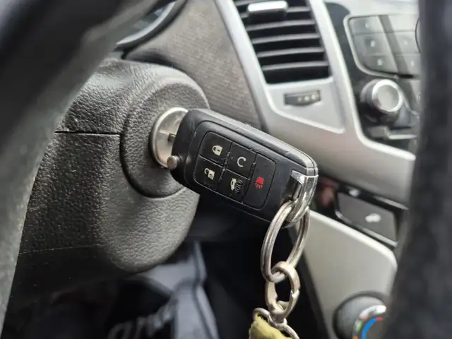 2016 Chevrolet Cruze Limited - Photo 13