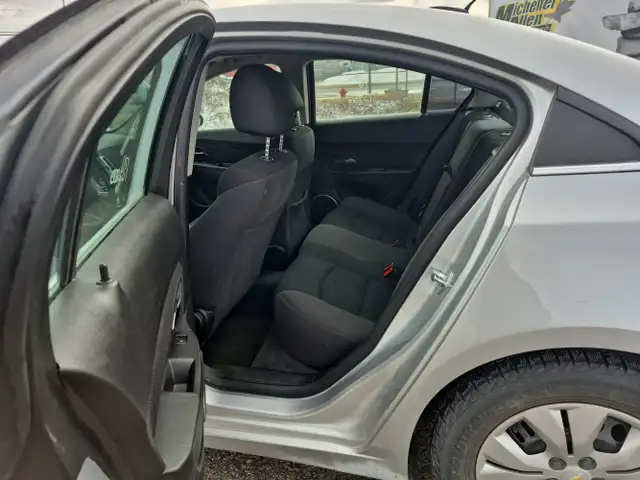 2016 Chevrolet Cruze Limited - Photo 14