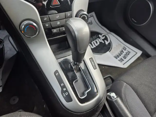 2016 Chevrolet Cruze Limited - Photo 19