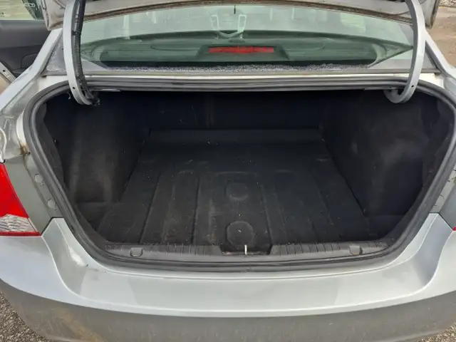 2016 Chevrolet Cruze Limited - Photo 23