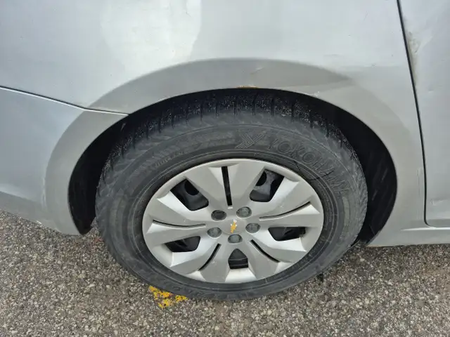 2016 Chevrolet Cruze Limited - Photo 25